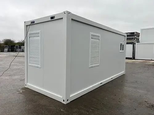 Contenedor de oficina con baño y almacenamiento – Image 7