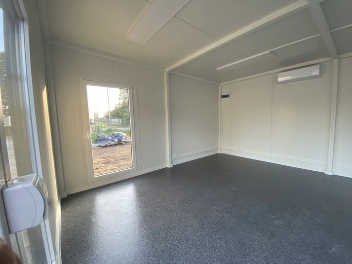 Contenedor de oficina tipo "London" 6,00 x 4,70 m – Image 6