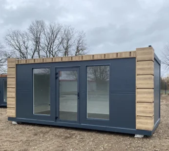 contenedor de oficina 6×2,83 metros con 2 ventanas